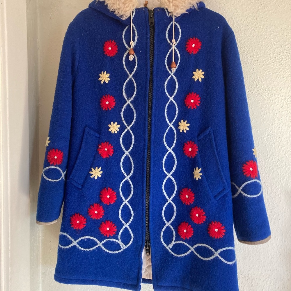 Rare, vintage Hudson’s Bay blanket coat with hood. Pure virgin wool. Size 8.